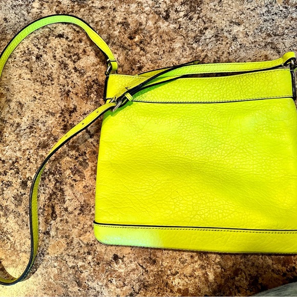 Like green Kate Spade crossbody - Picture 2 of 4